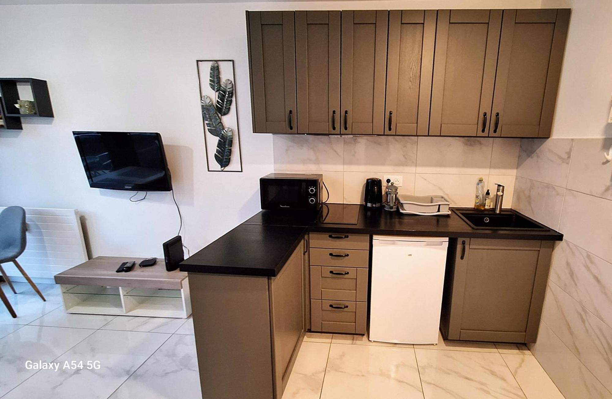 Cosy Studio 200 M From Nice Beach & Promenade Des Anglais Apartment Bagian luar foto
