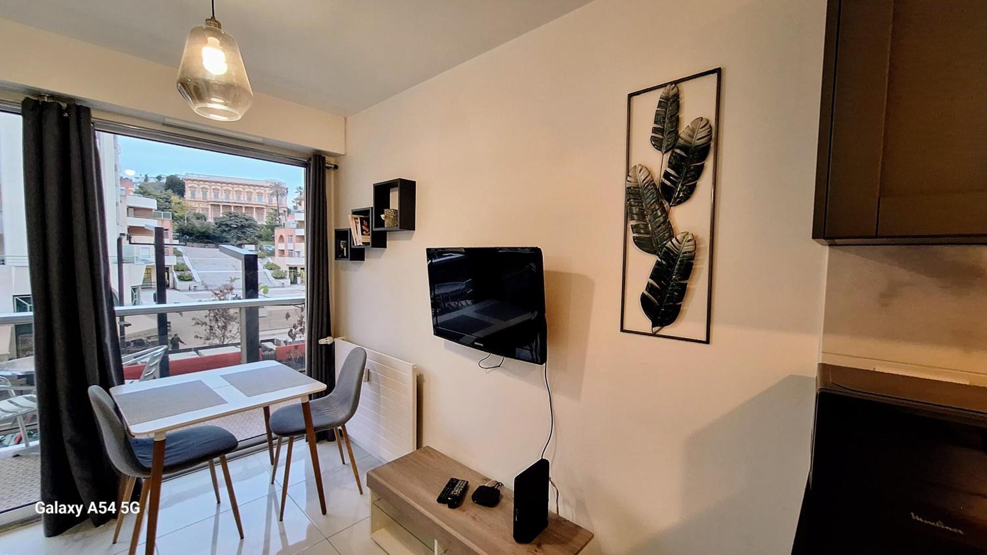 Cosy Studio 200 M From Nice Beach & Promenade Des Anglais Apartment Bagian luar foto